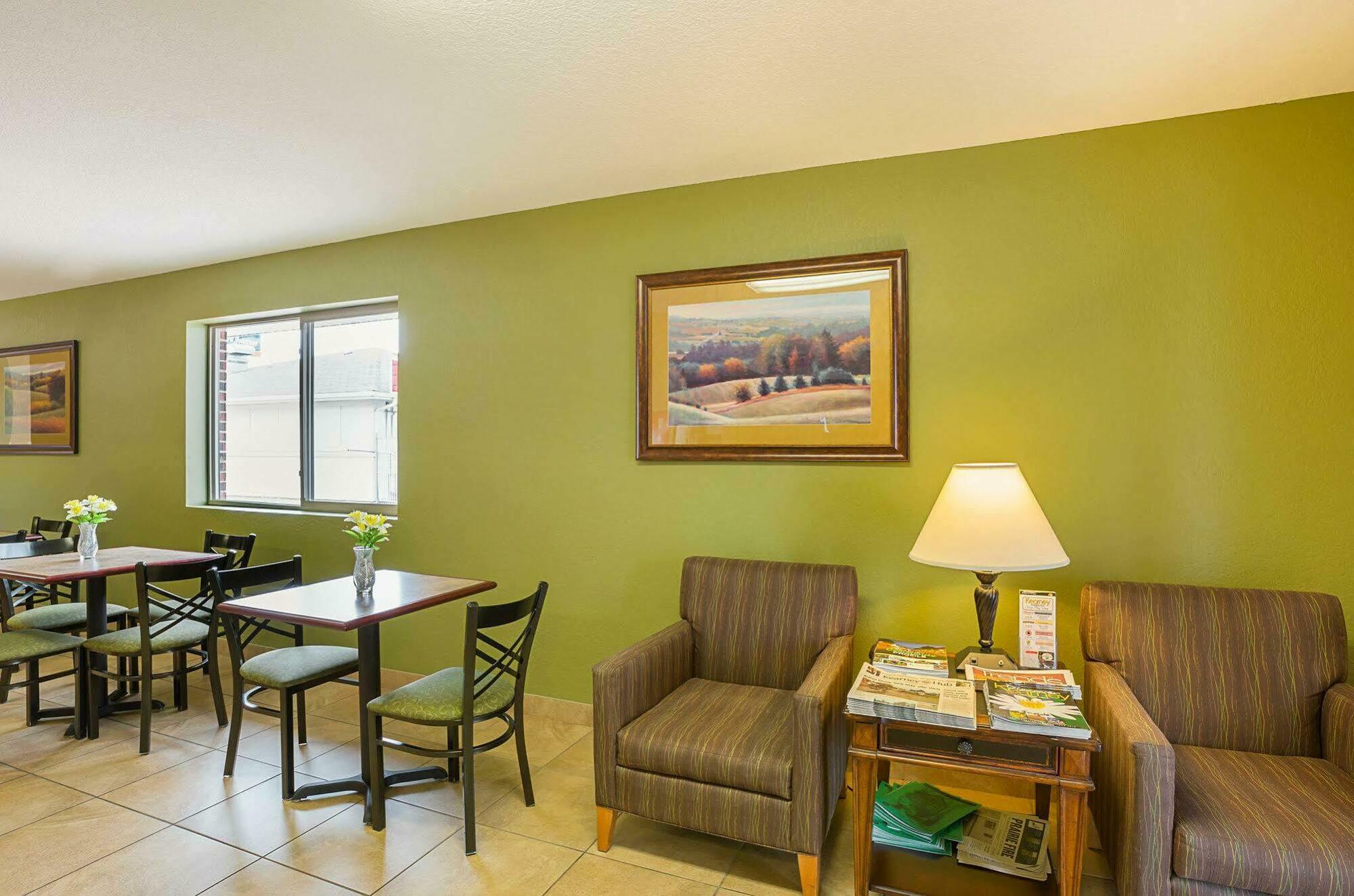 Rodeway Inn & Suites Kearney Exterior foto
