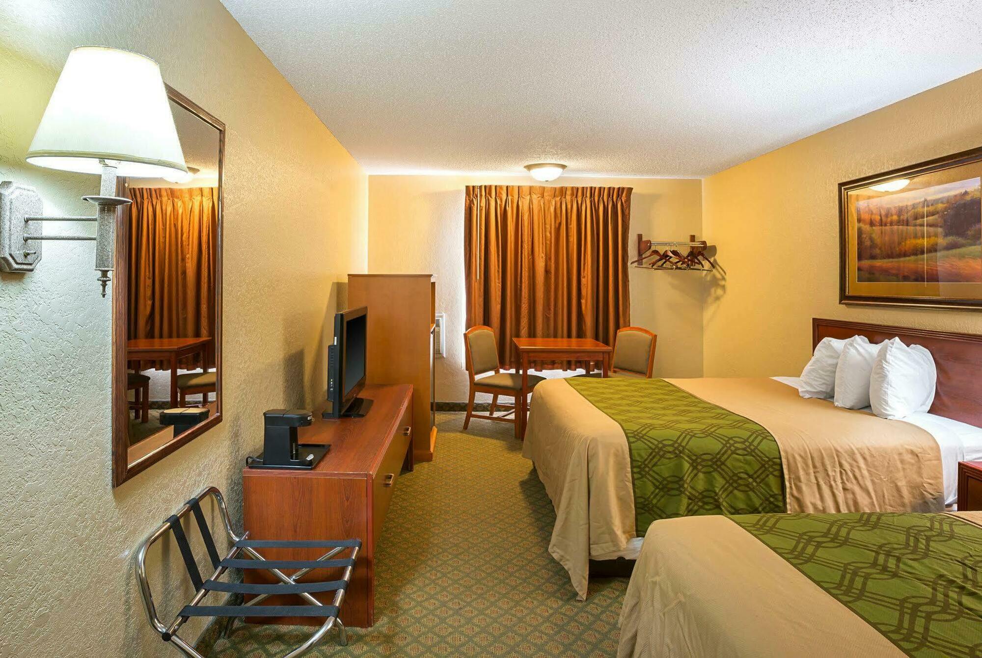 Rodeway Inn & Suites Kearney Exterior foto